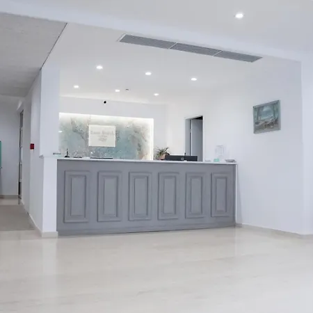 Sami Beach Hotel 3* סאמי