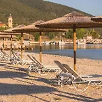 מלון Sami Beach Hotel